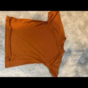 REI, t-shirt